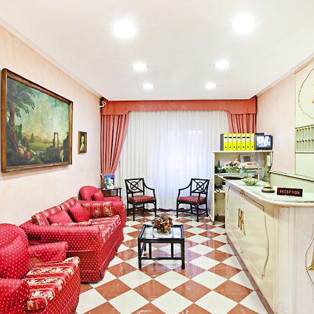 Hotel Augustea Rzym Zewnętrze zdjęcie