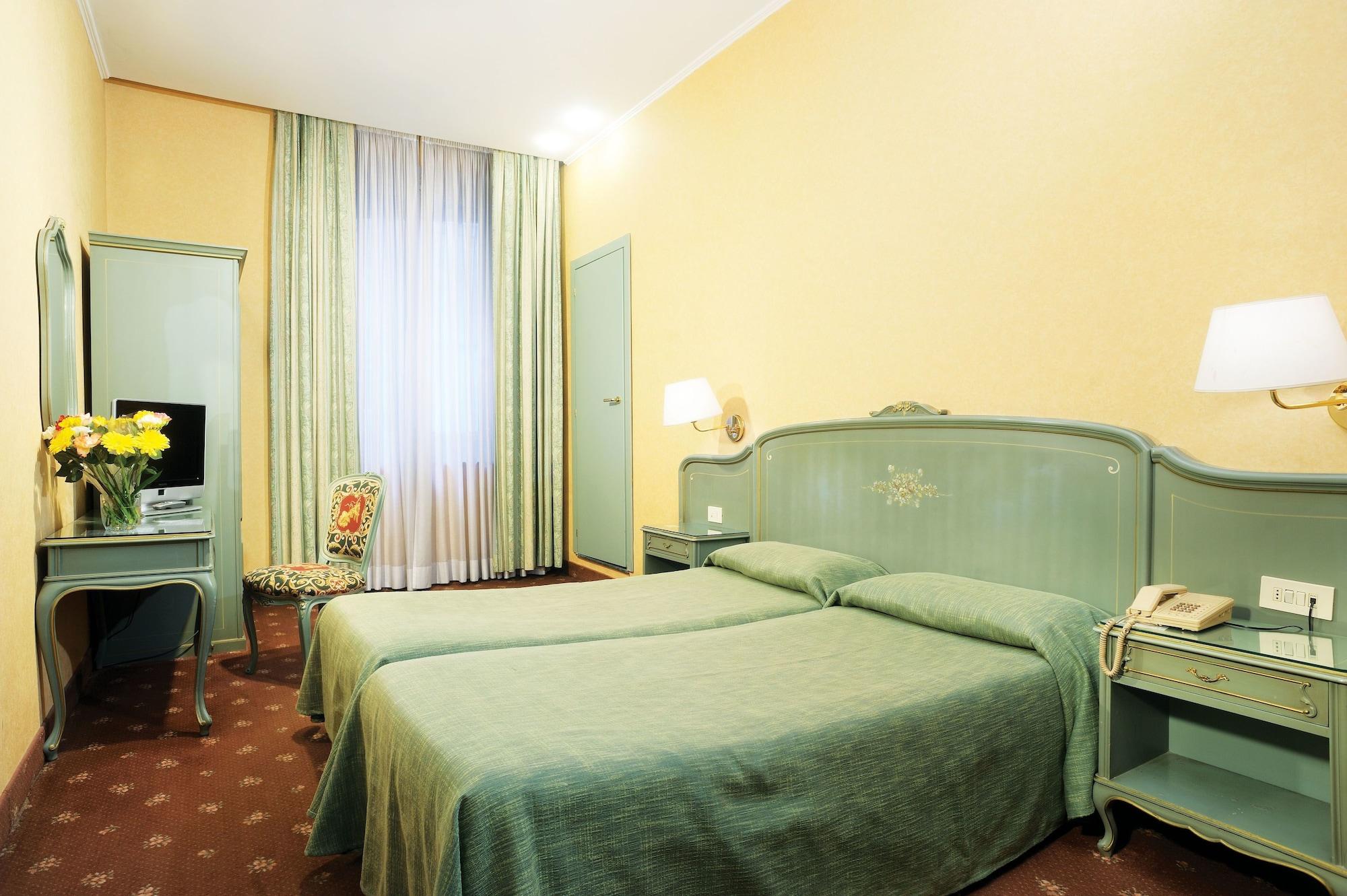 Hotel Augustea Rzym Zewnętrze zdjęcie