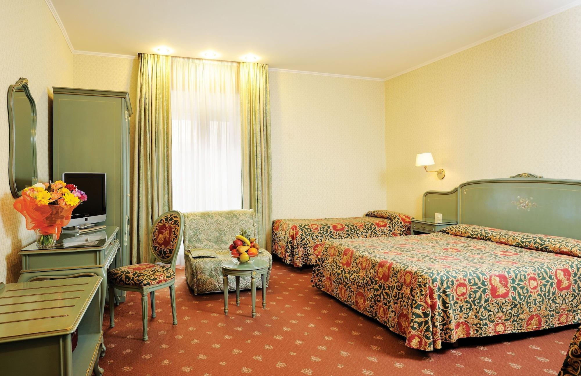 Hotel Augustea Rzym Zewnętrze zdjęcie