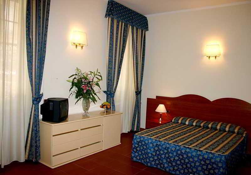 Hotel Augustea Rzym Pokój zdjęcie