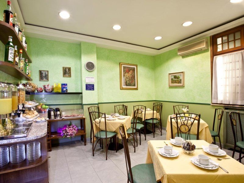 Hotel Augustea Rzym Zewnętrze zdjęcie